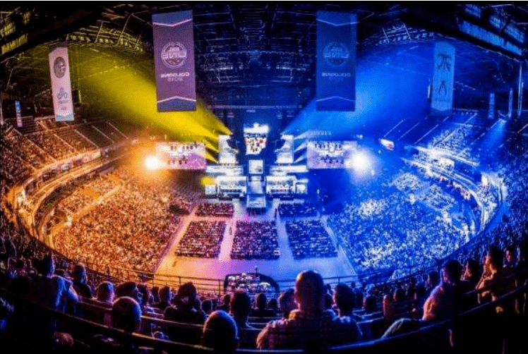 女篮51分大胜！7尺3张子宇12分钟13+4太轻松 膝盖被压虚惊一场